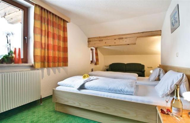 "Quality Hosts Arlberg" Hotel-Gasthof Freisleben サンクト・アントン・アム・アールベルク エクステリア 写真