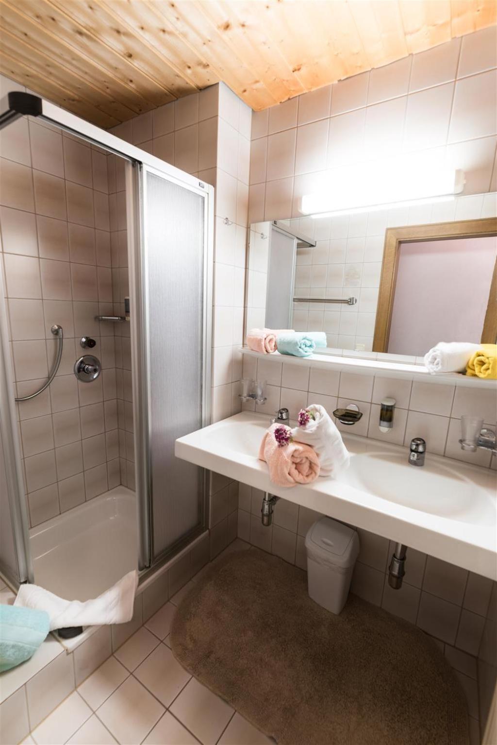 "Quality Hosts Arlberg" Hotel-Gasthof Freisleben サンクト・アントン・アム・アールベルク 部屋 写真