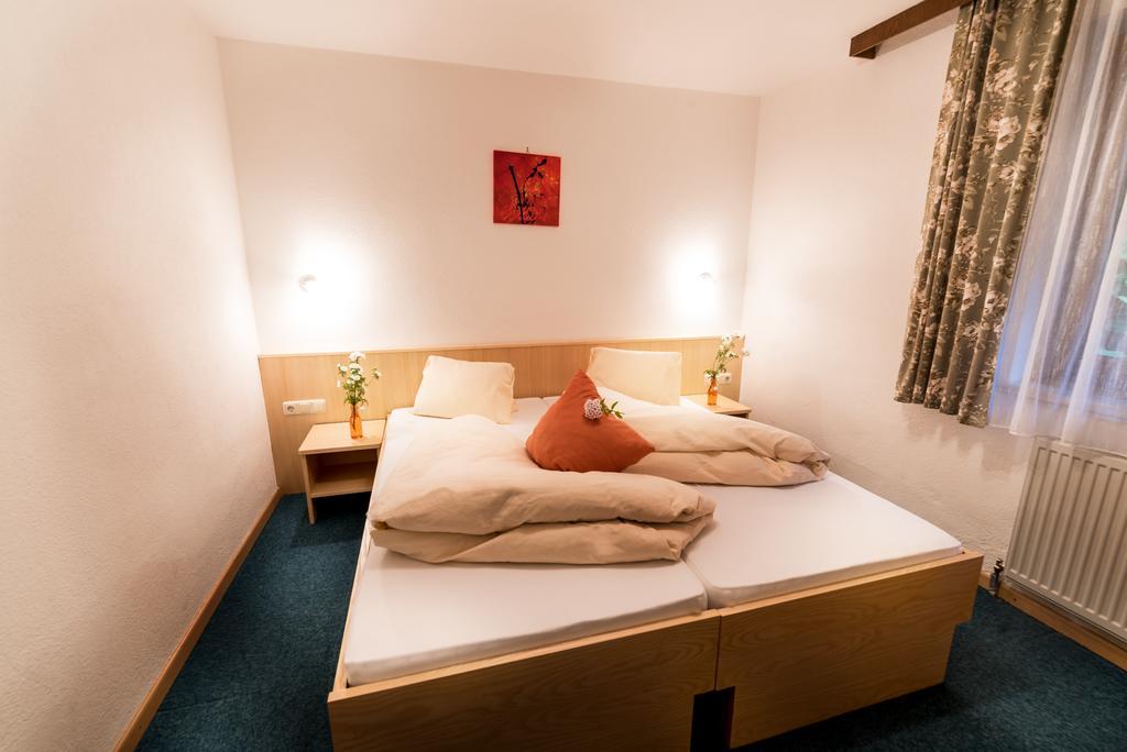 "Quality Hosts Arlberg" Hotel-Gasthof Freisleben サンクト・アントン・アム・アールベルク エクステリア 写真